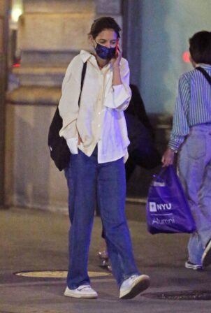 Katie Holmes - On a night stroll in New York