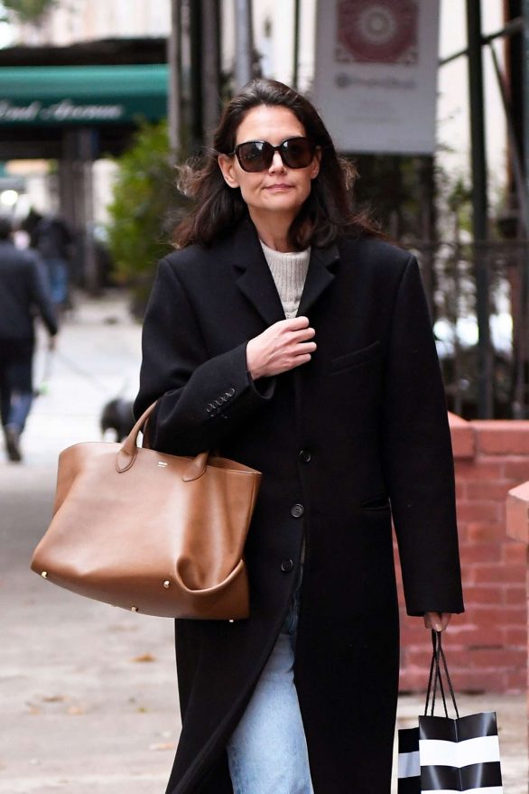 Katie Holmes - Out and about in NY