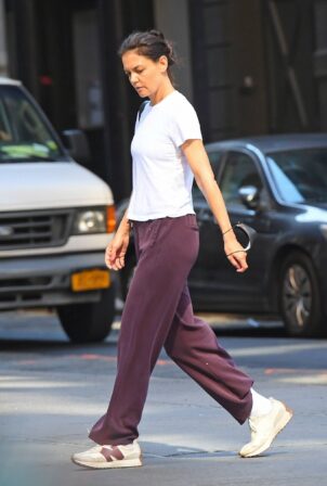 Katie Holmes - Out in a trendy wide-leg track pants in Manhattan