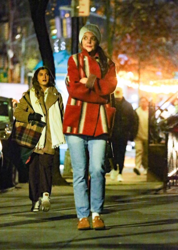 Katie Holmes - Out in chilly New York