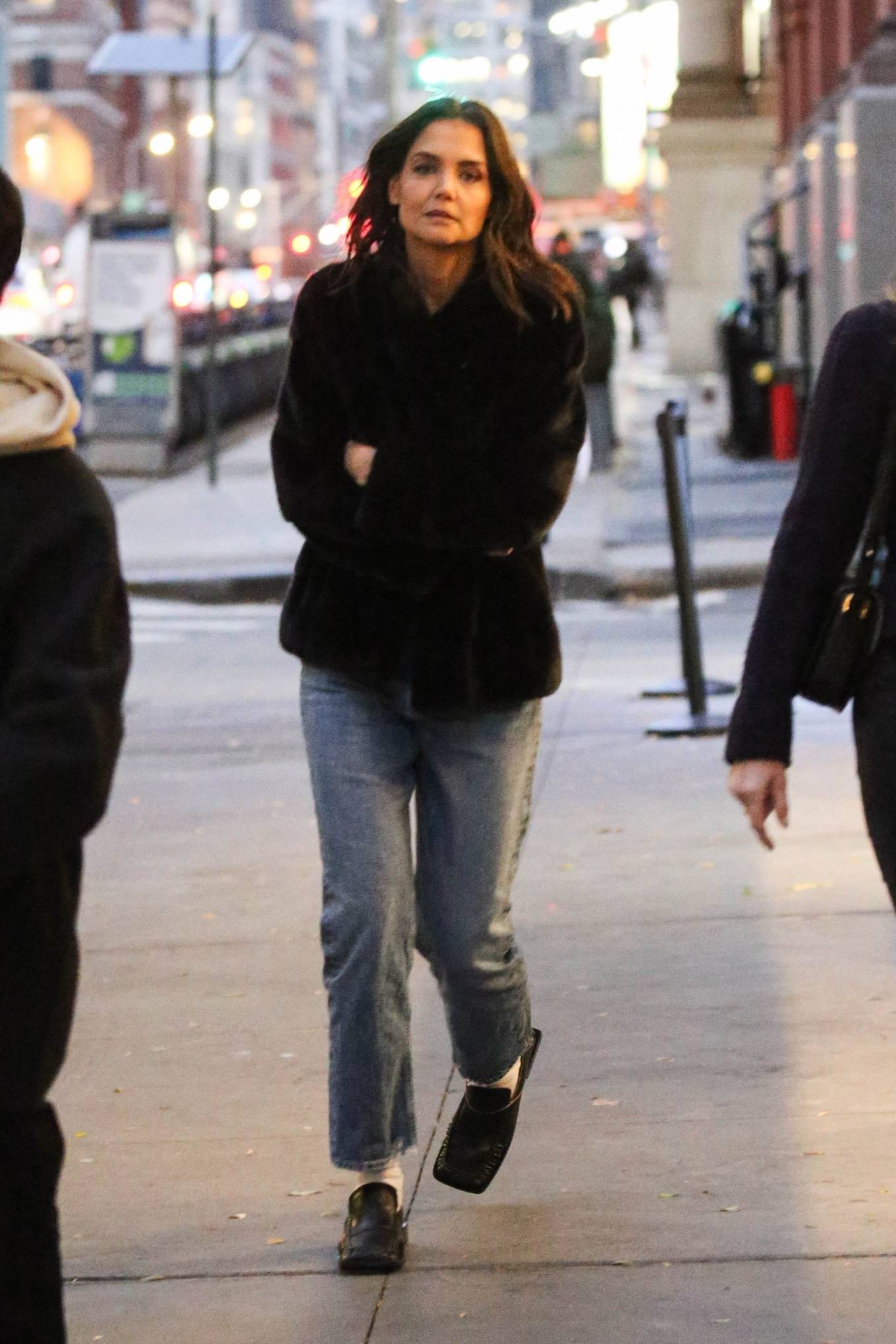 Katie Holmes 2021 : Katie Holmes – Out on a stroll in chilly New York-06