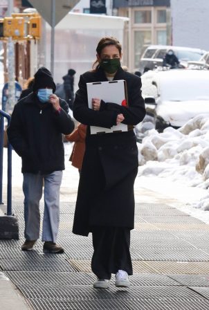 Katie Holmes - Seen after having lunch in Manhattan’s Soho area