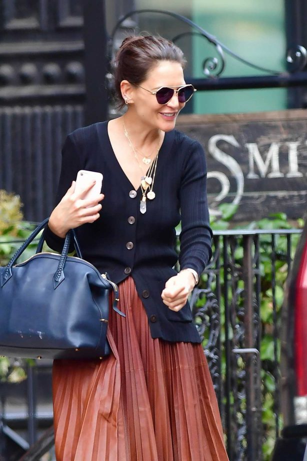 Katie Holmes - Seen at The Smile in New York City