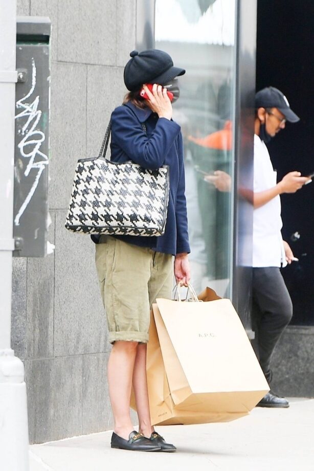 Katie Holmes - Shopping at A. P. C. in SoHo