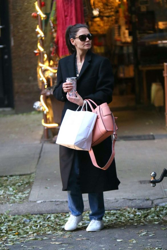 Katie Holmes - Shopping at Scent Elate in NYC