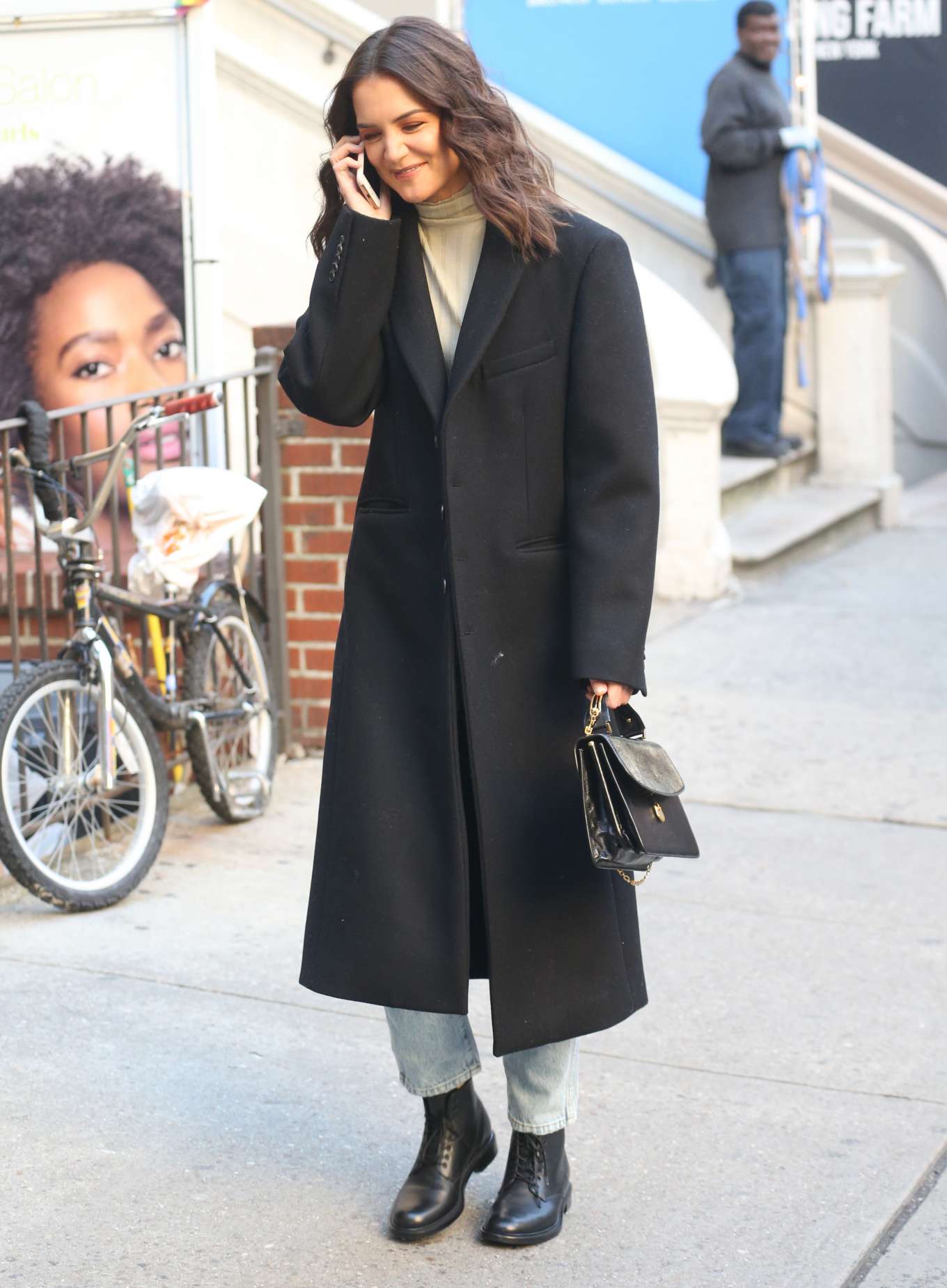 Katie Holmes - Spotted Out in NYC