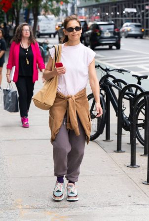 Katie Holmes - Wearing a white tee and sweatpants while out in NY