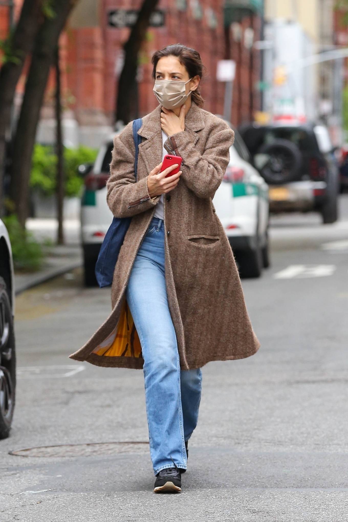 Katie Holmes 2022 : Katie Holmes – Wears a light brown coat while out in New York-03