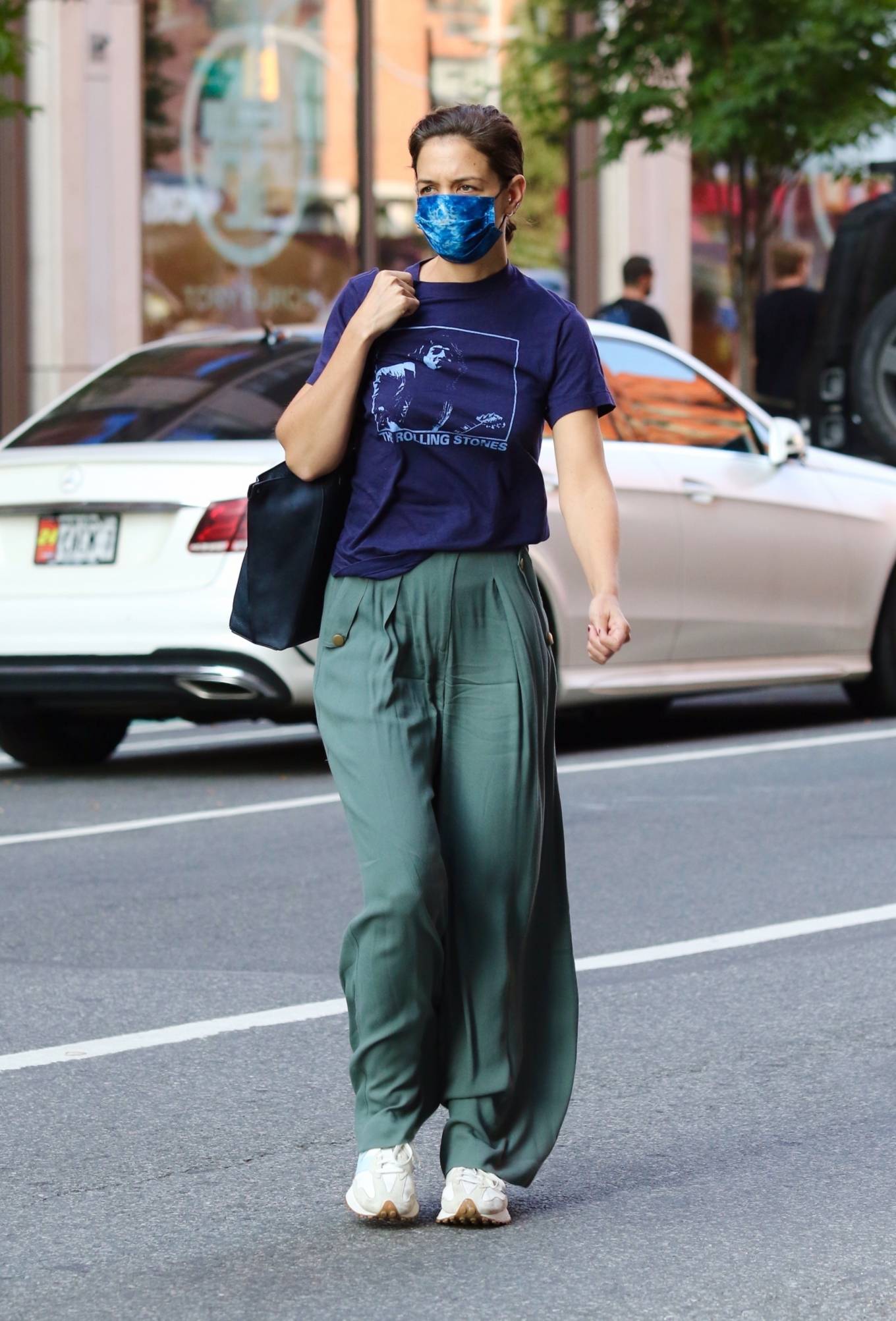 Katie Holmes 2021 : Katie Holmes – Wears a Rolling Stones T-Shirt while running errands in Downtown Manhattan-07