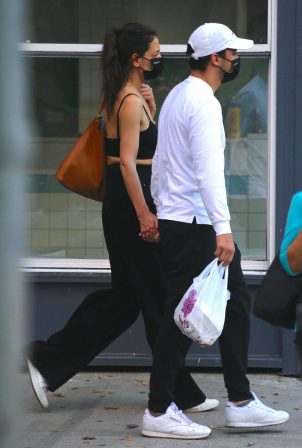 Katie Holmes with boyfriend seen out in New York