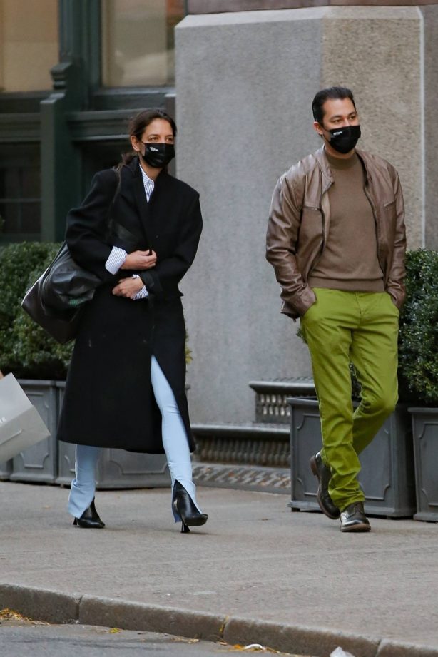 Katie Holmes - With Emilio Vitolo Jr. take a stroll in NYC