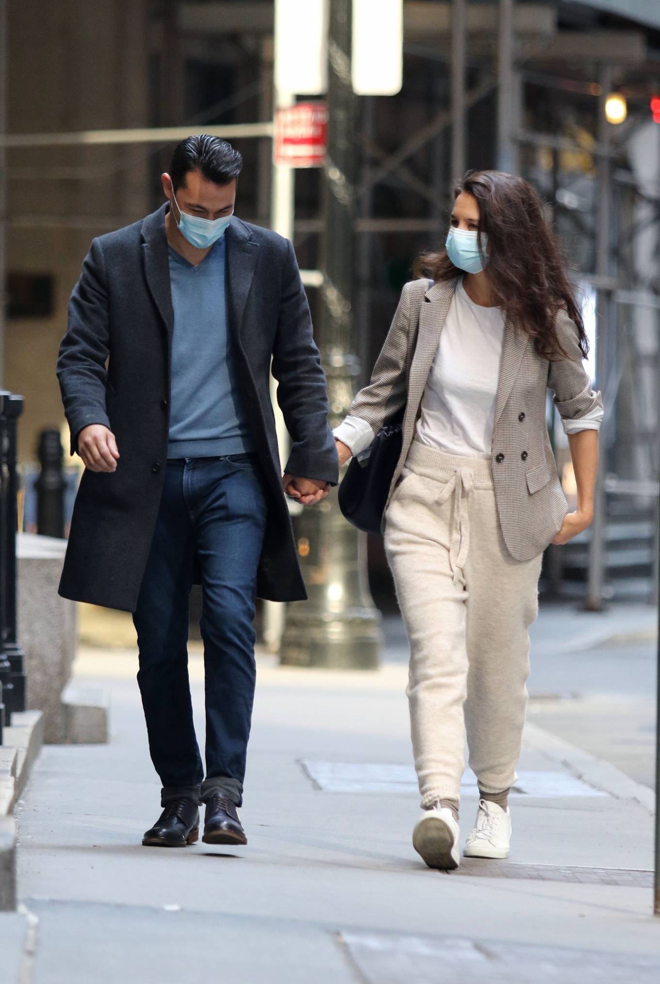 Katie Holmes – With her boyfriend out in New York