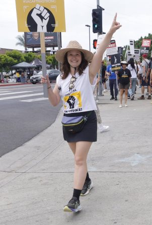 Katie Lowes - Supporting the Writers Guild of America's 100-day strike