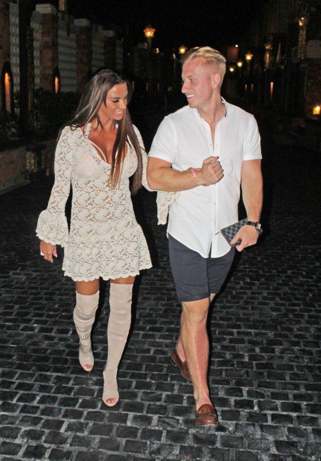 Katie Price and Kris Boyson - Night out in Thailand