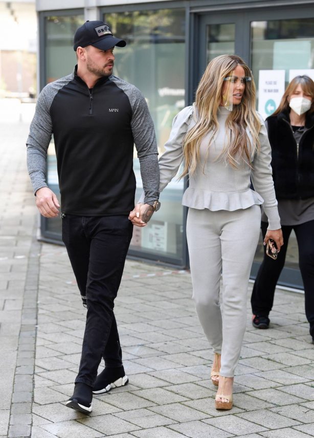 Katie Price - Out for a lunch at Stephs Packed Lunch Show in Leeds