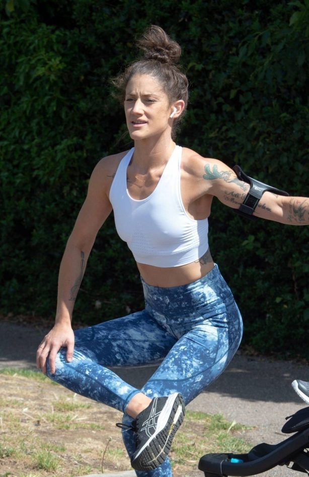 Katie Waissel - Workout in North London