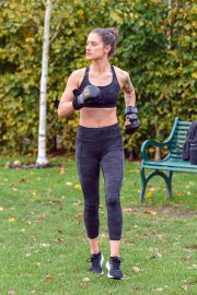 Katie Waissel - Works out at a Park in North London