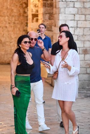 Katy Perry - And Lauren Sanchez Were are enjoying a leisurely walk in Dubrovnik