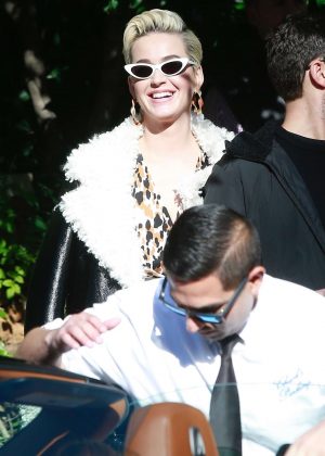 Katy Perry - Arrives at Giorgio Armani Pre Oscar Party in Los Angeles
