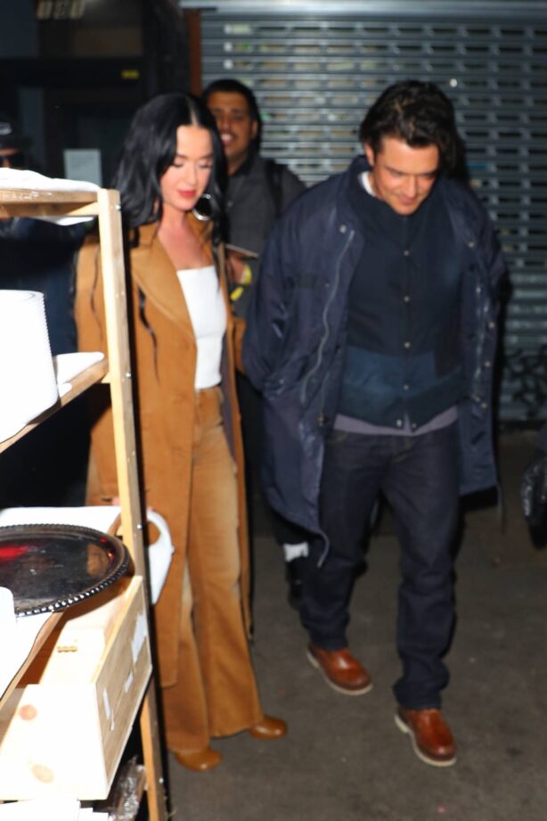 Katy Perry - Arrives for dinner at Carbone in New York