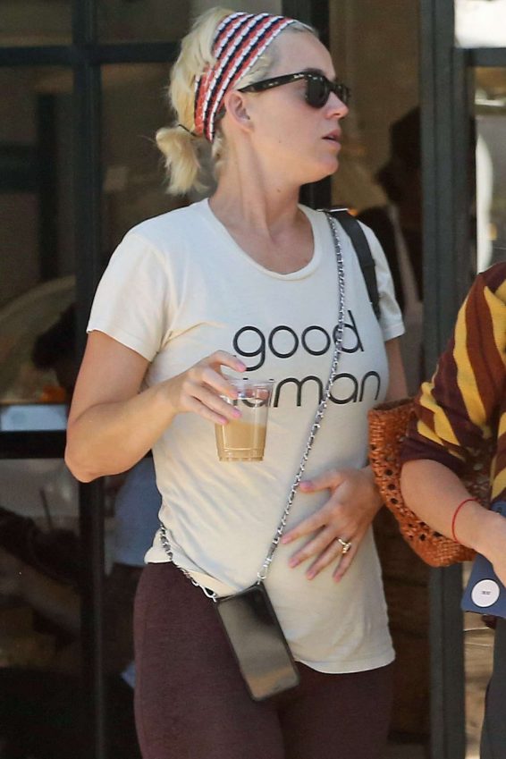 Katy Perry - Finishing a yoga class in Los Angeles