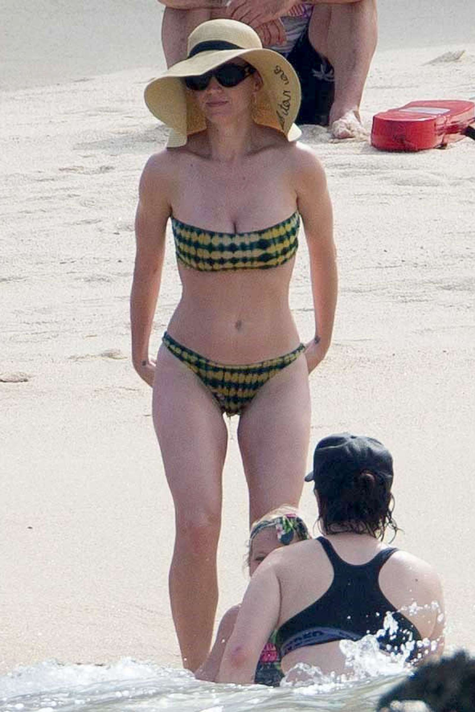 Katy Perry in Bikini at the beach in Cabo. 