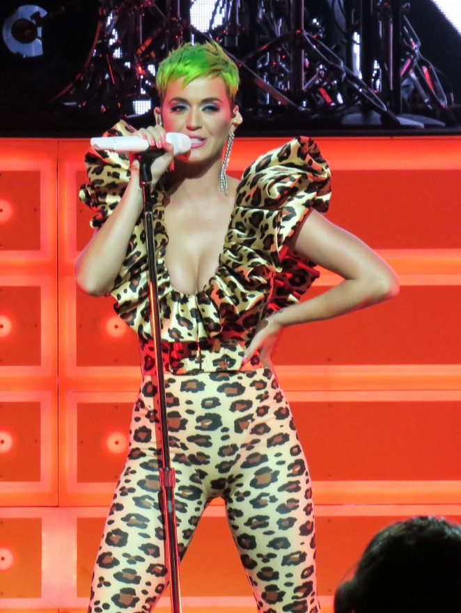 Katy Perry - Performs a special show for Citibank Cardholders in LA