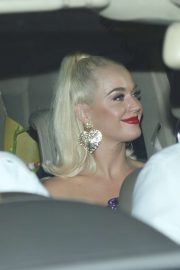 Katy Perry - Spotted arriving at party in Mumbai
