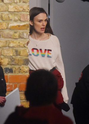 Keira Knightley - Filming 'Love Actually' set in London