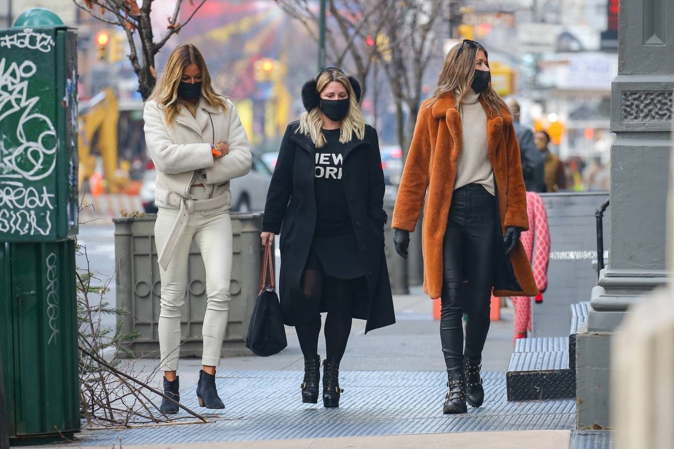 Kelly Bensimon – Out for a stroll with friends in New York City
