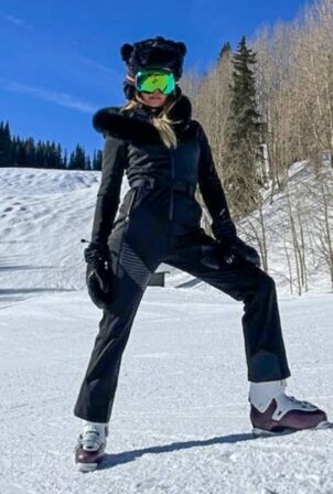 Kelly Bensimon - Posing in Aspen