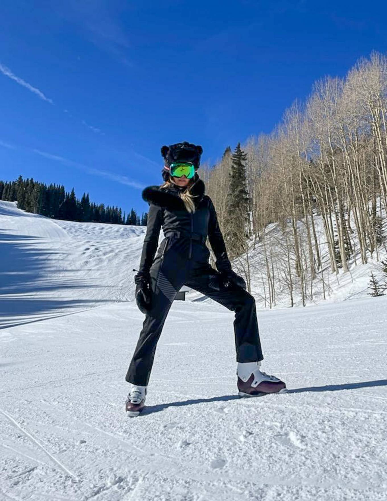 Kelly Bensimon 2022 : Kelly Bensimon – Posing in Aspen-03