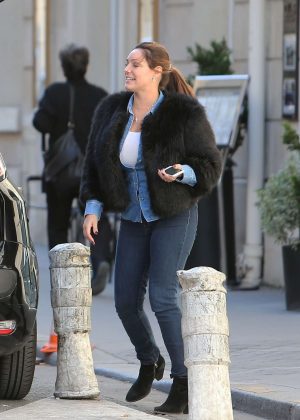 Kelly Brook in Jeans Out in Paris