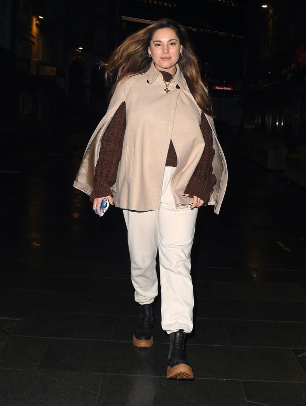 Kelly Brook - Night out at the Global Radio Studios in London