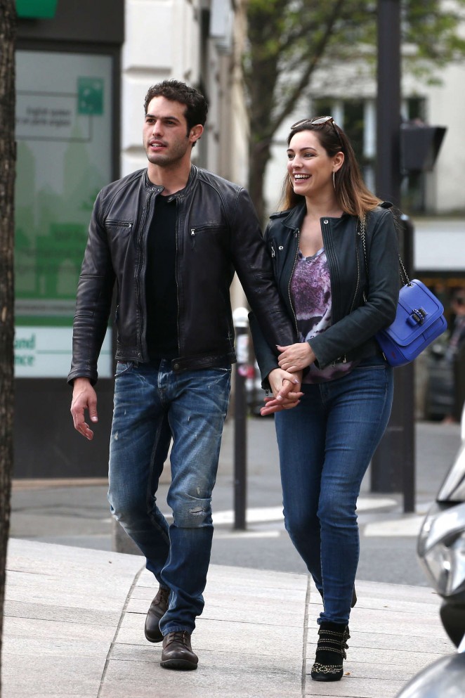 Kelly Brook with her boyfriend out in Paris