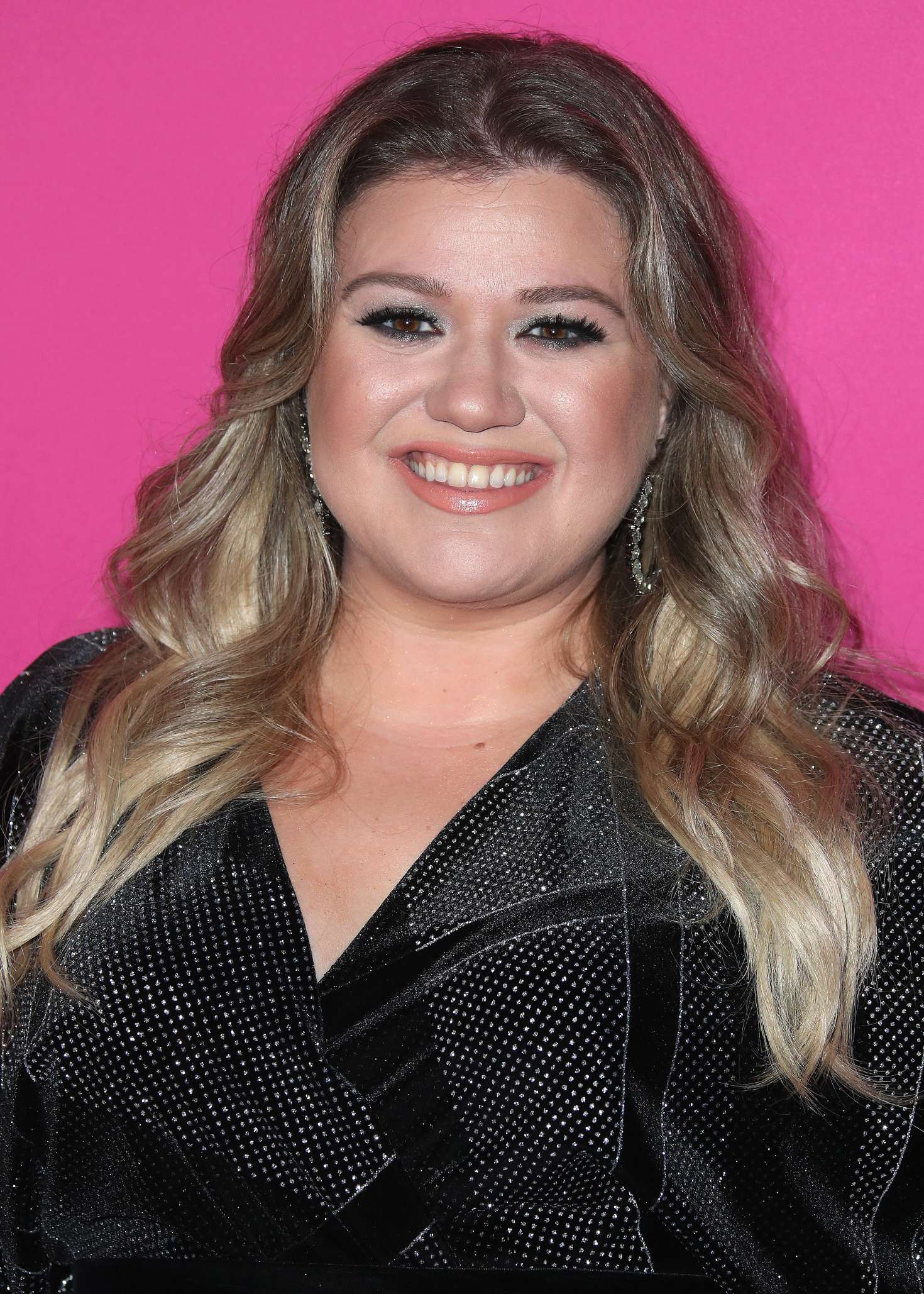 Kelly Clarkson: Billboard Women in Music 2017 -10 – GotCeleb