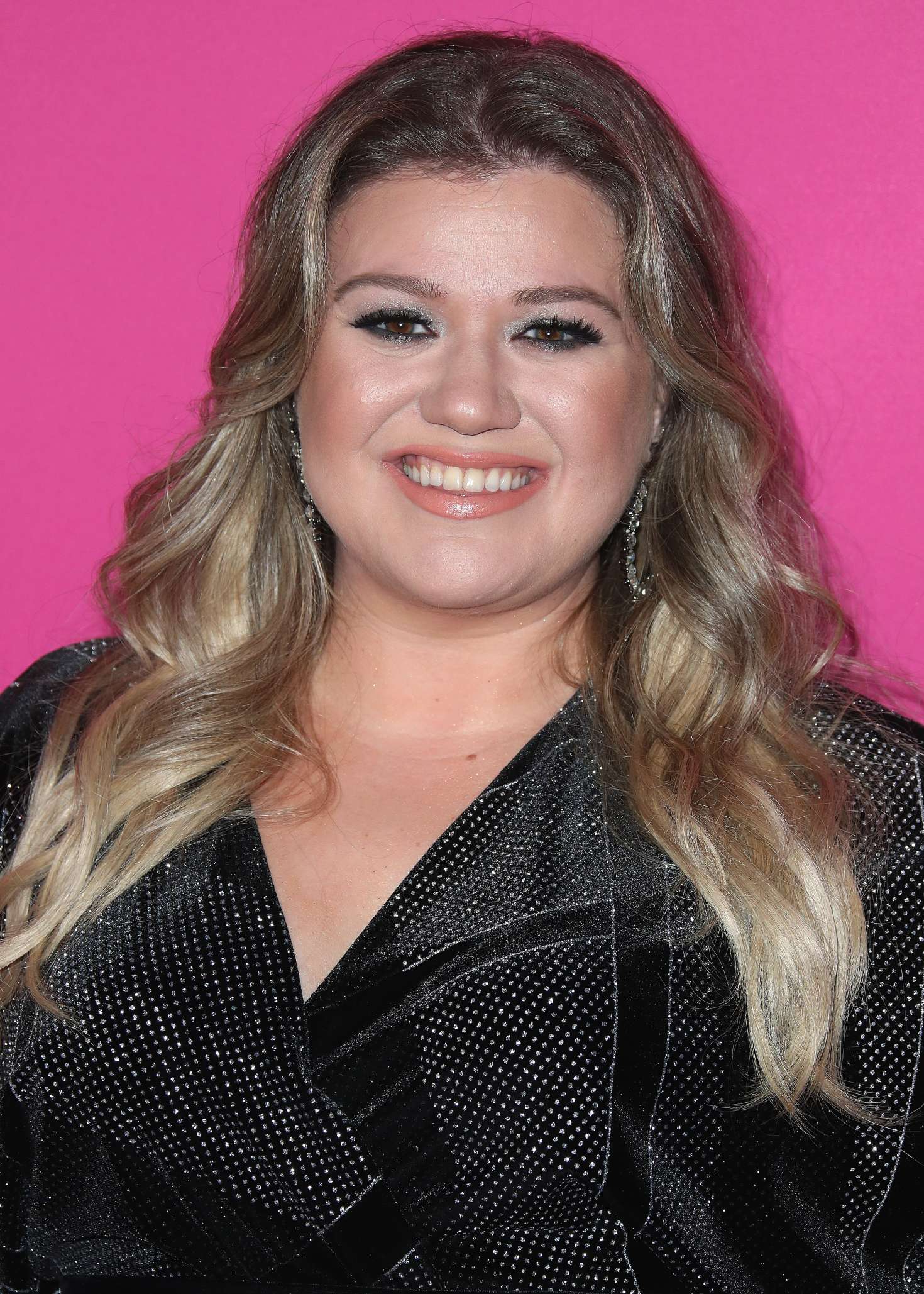 Kelly Clarkson: Billboard Women in Music 2017 -12 – GotCeleb