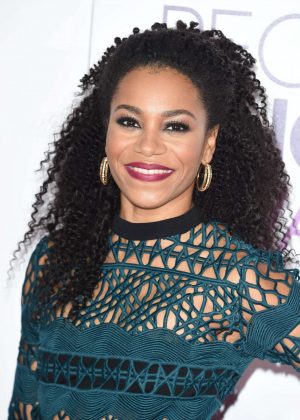 Kelly McCreary - 2017 People's Choice Awards in Los Angeles