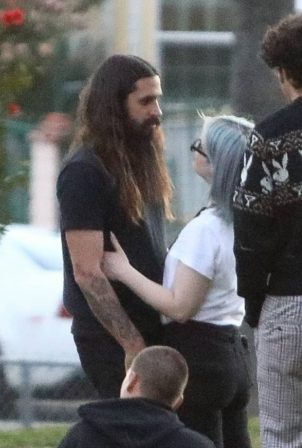 Kelly Osbourne - With her boyfriend and friends in Los Angeles
