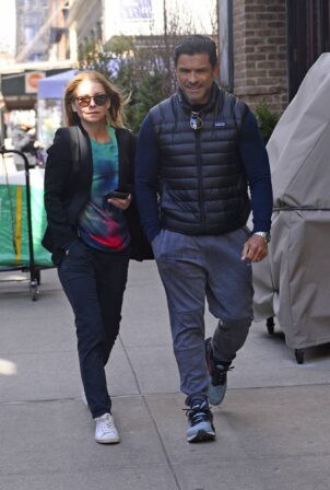 Kelly Ripa - Pictured outside the Greenwich Hotel in New York
