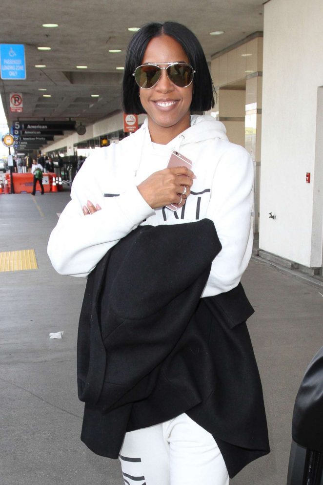 Kelly Rowland - Arrives from New York in LA
