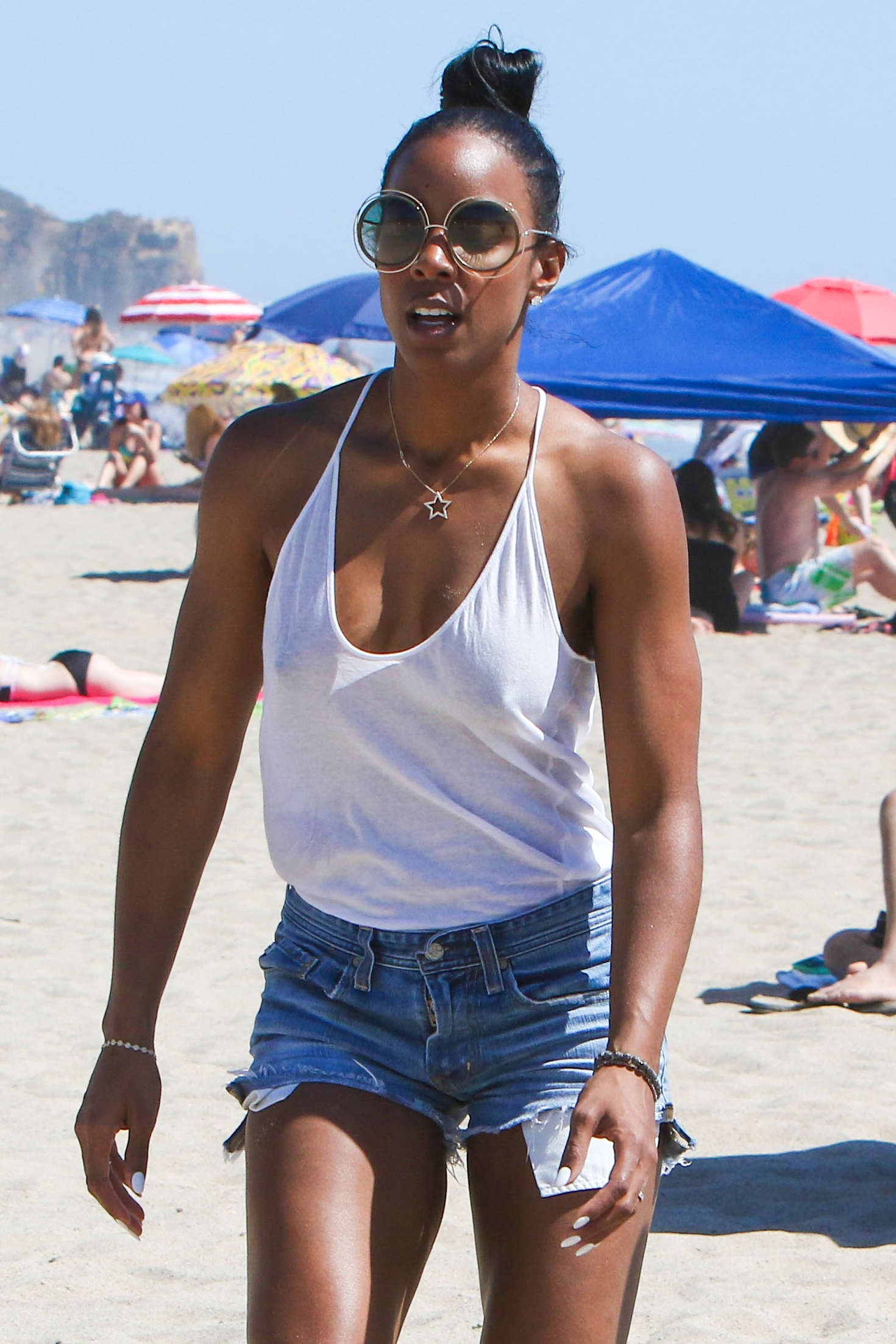 Kelly Rowland in Jeans Shorts at Zuma Beach in Malibu.