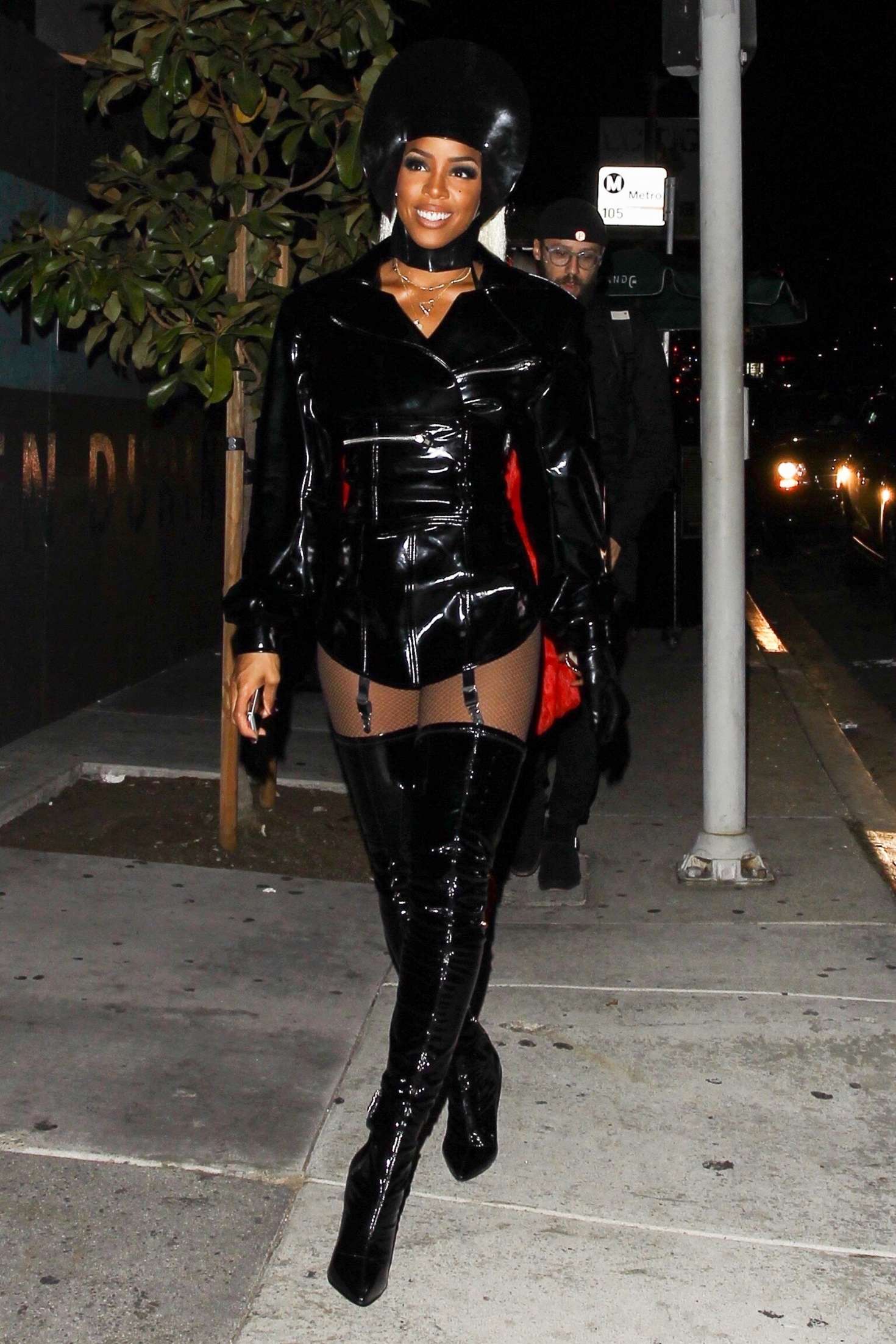 Kelly Rowland: Kelly Rowlands Costume Couture Bash -03 | GotCeleb