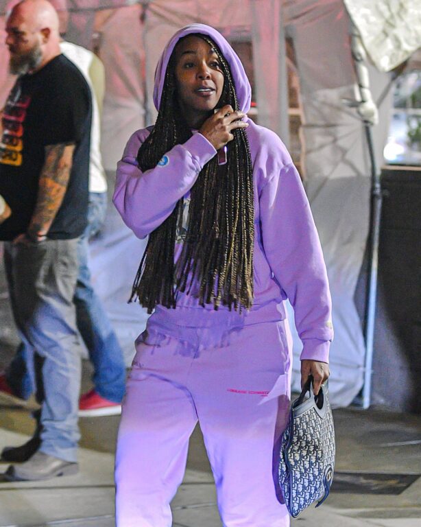 Kelly Rowland - Out at dinner after Sushi in Studio City