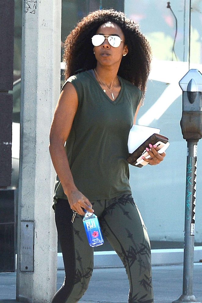 Kelly Rowland out in West Hollywood