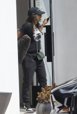 Kelly Rowland - Shopping in West Hollywood
