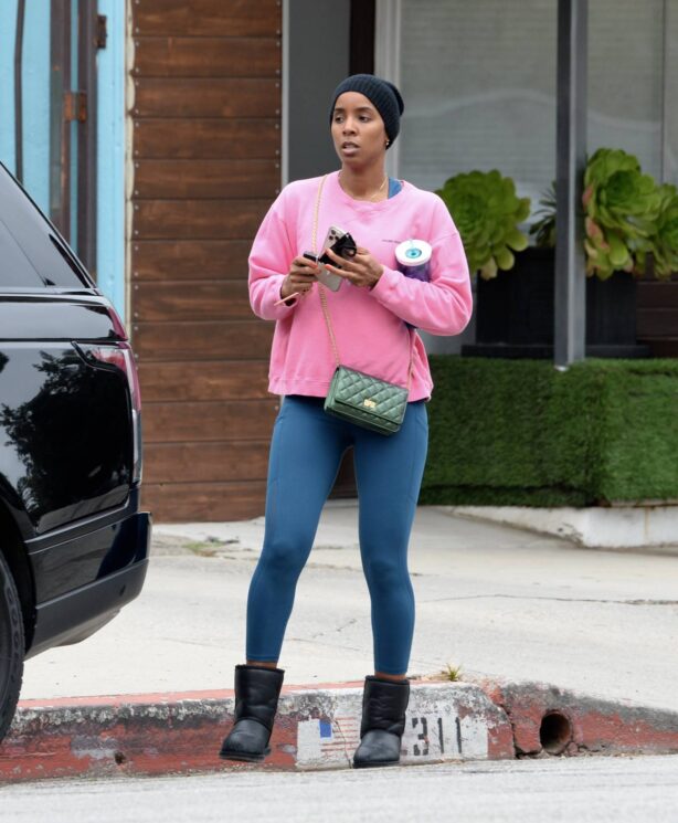 Kelly Rowland - Spotted after a workout in Los Angeles