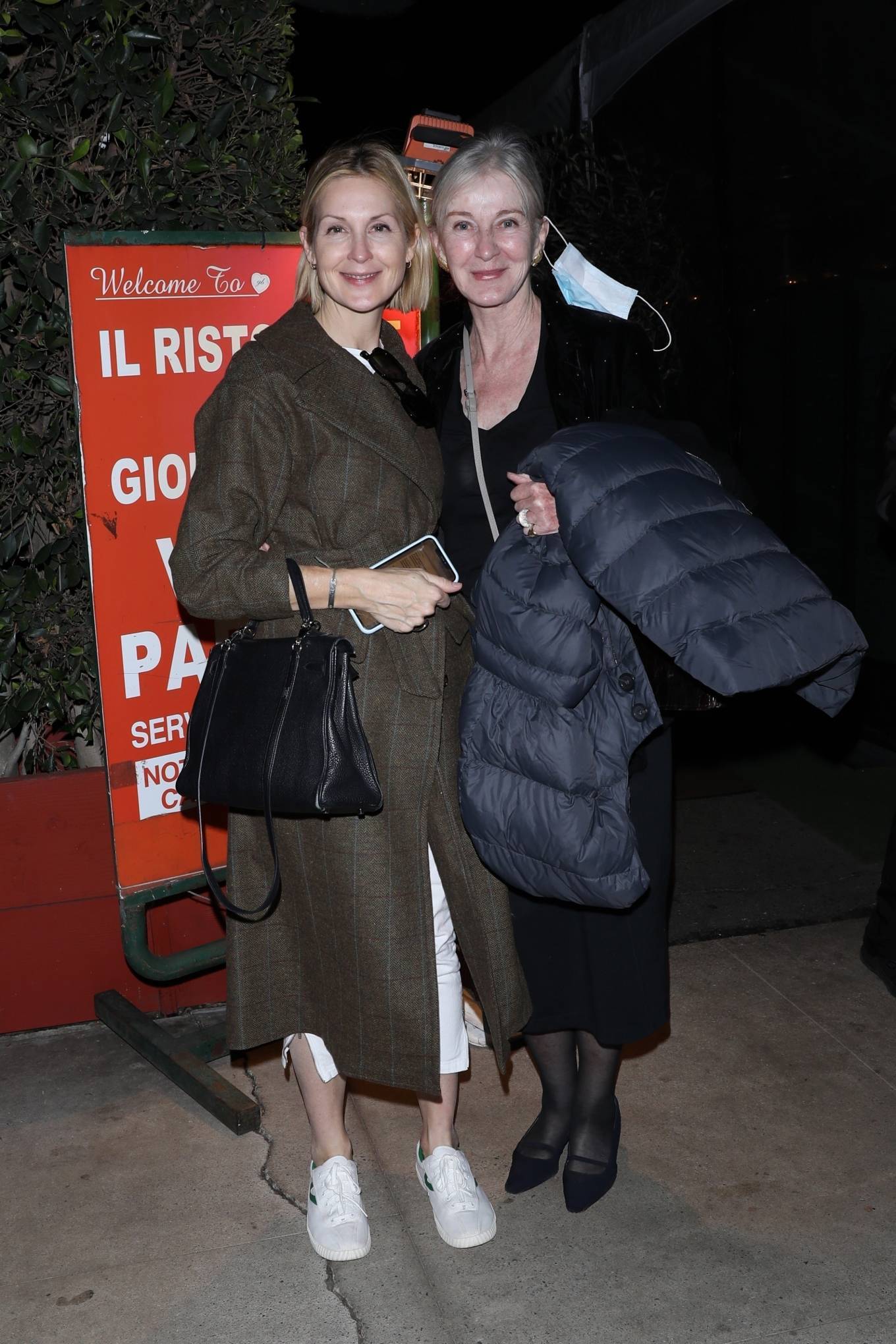 Kelly Rutherford 2021 : Kelly Rutherford – Dine at Giorgio Baldi restaurant in Santa Monica-04