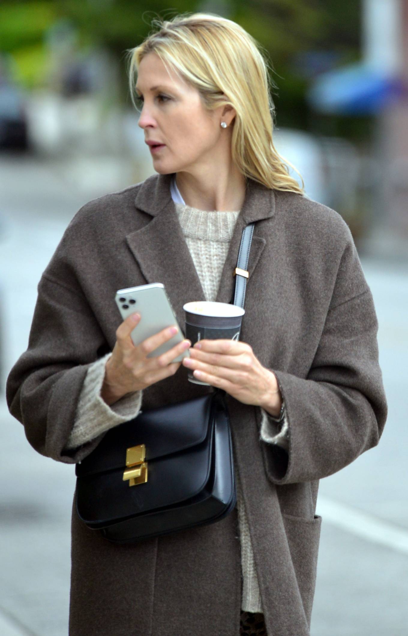 Kelly Rutherford 2020 : Kelly Rutherford – Out and about in Los Angeles-01
