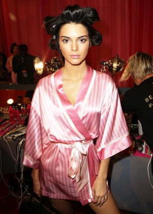 Kendall Jenner - 2015 Victoria's Secret Fashion Show in NYC
